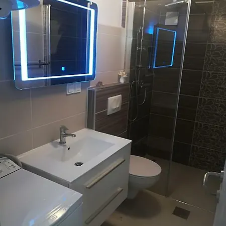 아파트 Apartman Maestral *